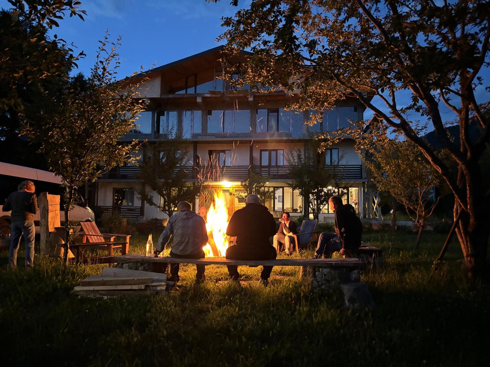 Beko'S Garden Inn Mestia Exterior photo
