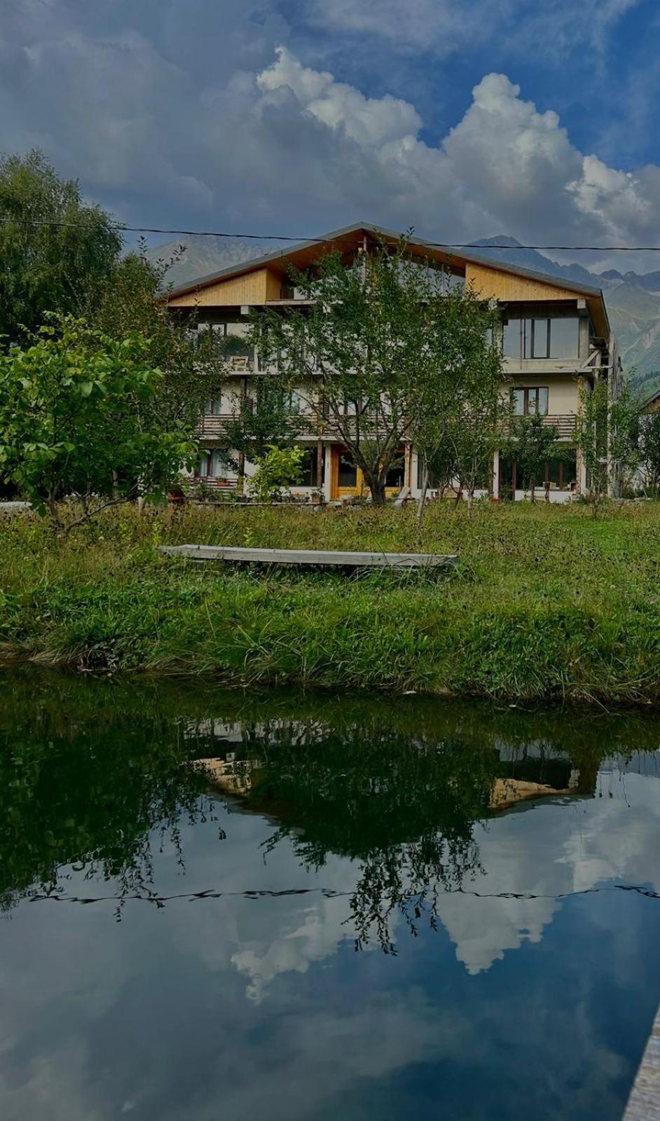Beko'S Garden Inn Mestia Exterior photo